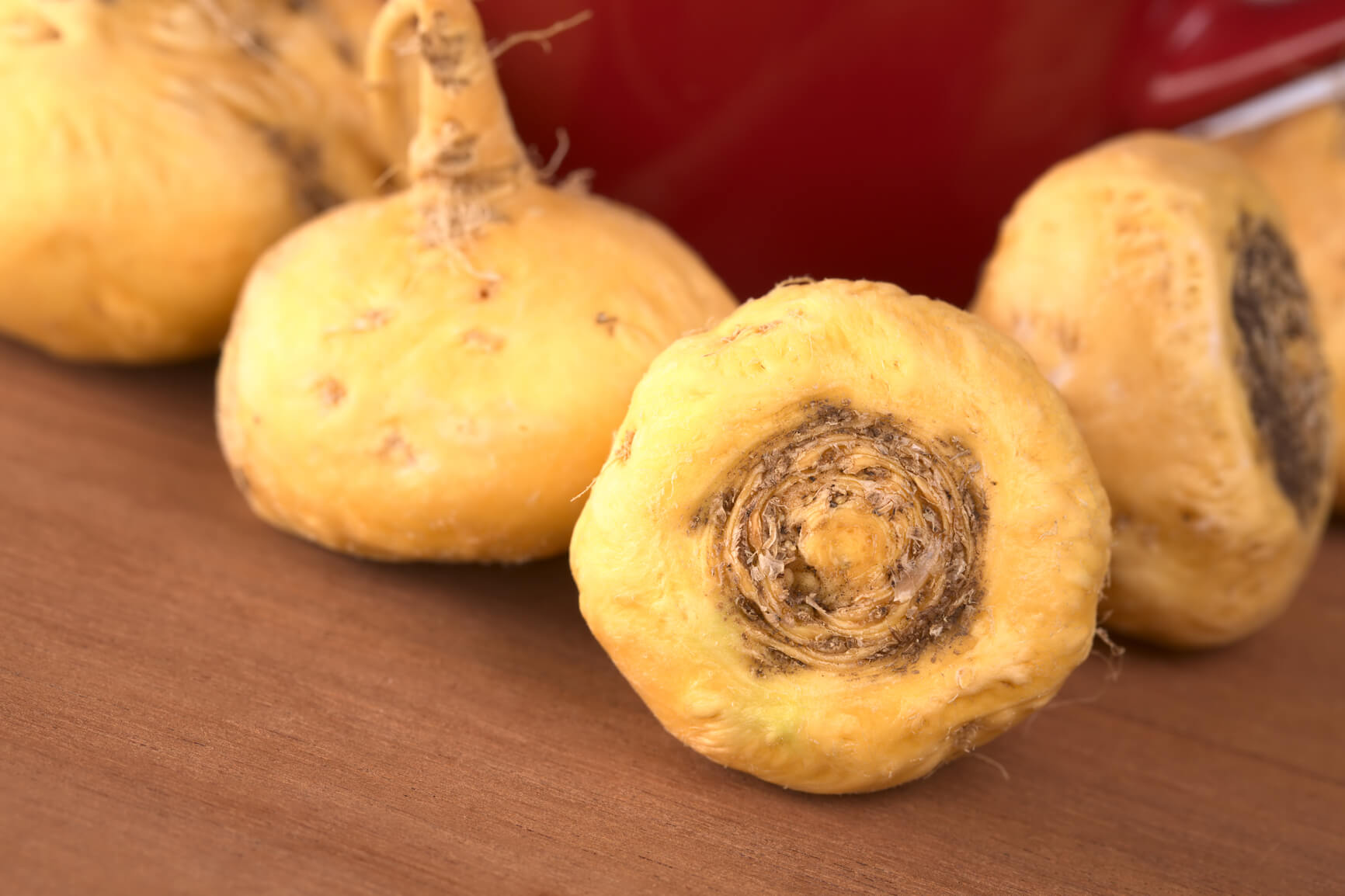 uses-and-benefits-of-maca-root-for-women